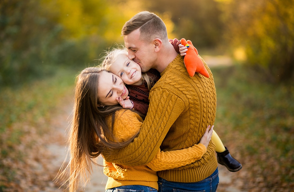 How to Take Photos This Fall For Your Own Beautiful Christmas Cards