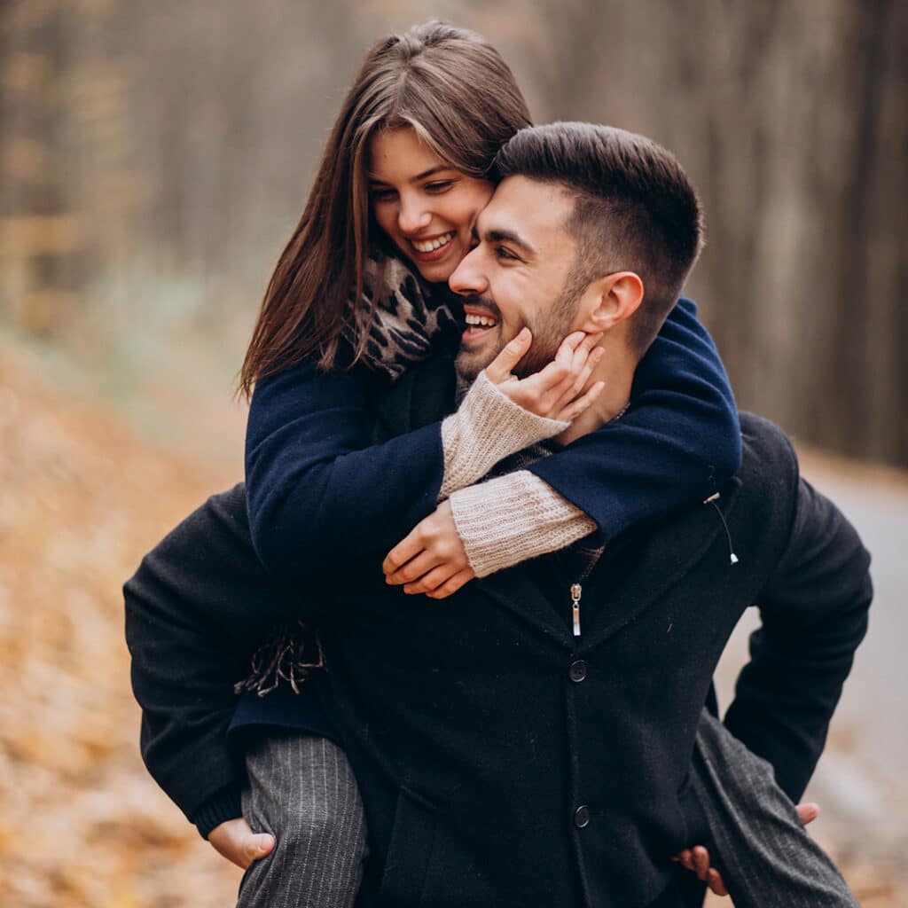 How to Take Photos This Fall For Your Own Beautiful Christmas Cards